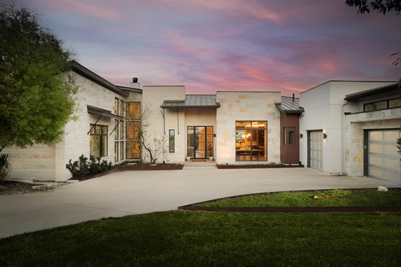 Virtual tour of 510 Bowcross PT
