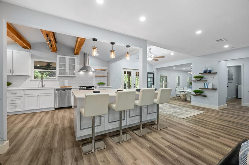 Virtual tour of 5100 Plumas Ln