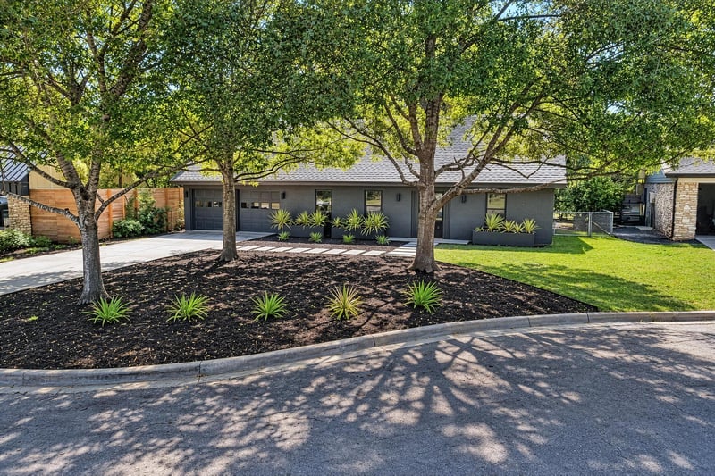 Virtual tour of 5105 Woodgreen CV