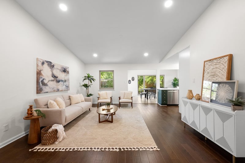 Virtual tour of 5109 Fort Mason DR