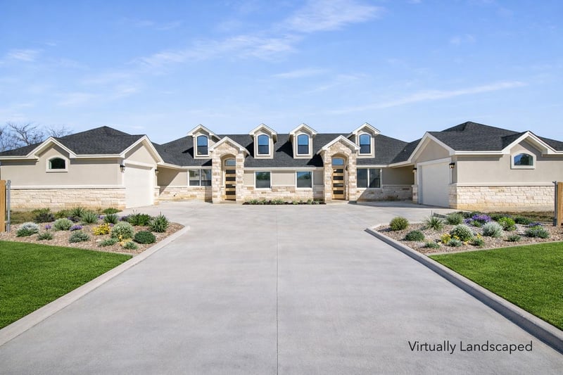 Virtual tour of 511-513 Lion DR