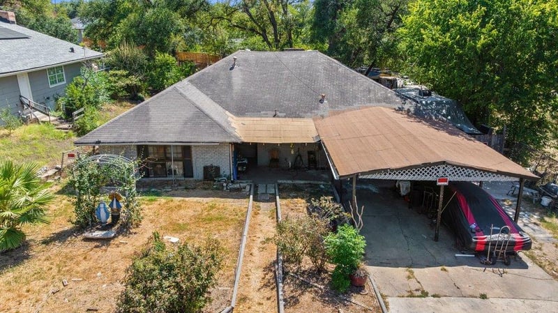 Virtual tour of 5111 Woodmoor DR