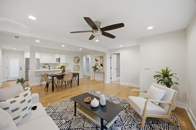 Virtual tour of 5116 Heflin LN Unit #1