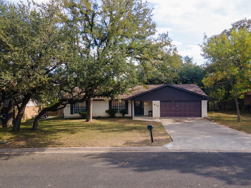 Virtual tour of 513 E 27th Ave