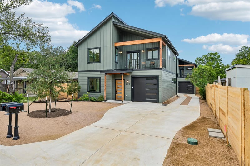 Virtual tour of 513 W Odell ST Unit #A