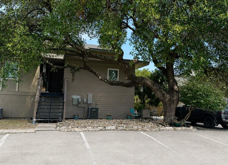 Virtual tour of 515 Demarett DR Unit #17