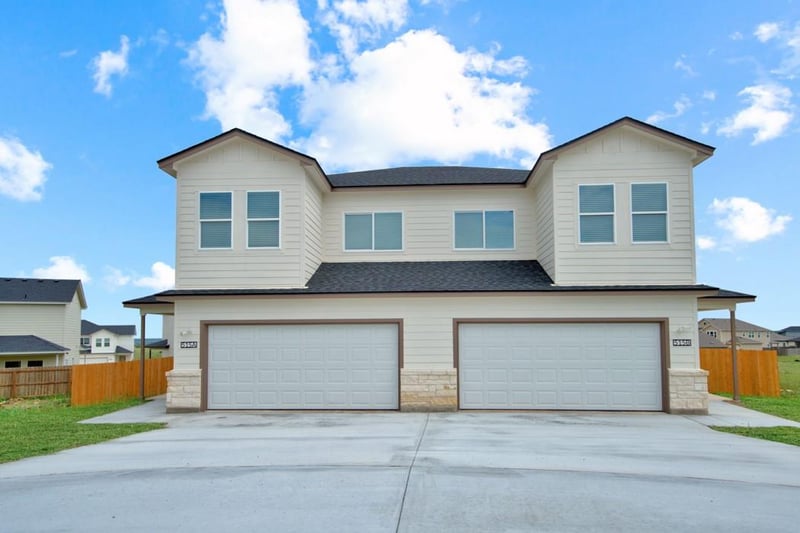 Virtual tour of 515 War Admiral Dr Unit #A & B