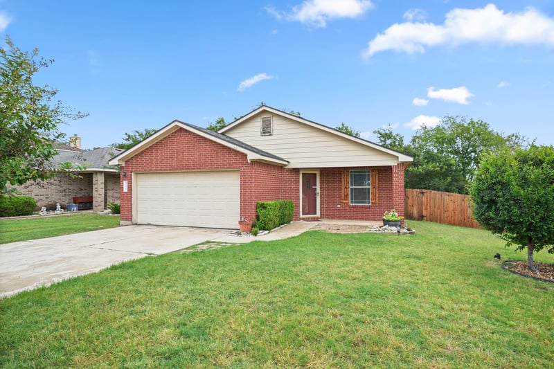 Virtual tour of 516 Emma Rose TRL