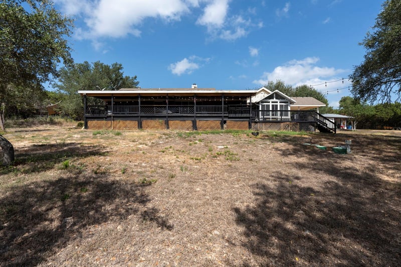 Virtual tour of 519 Eden Ranch DR
