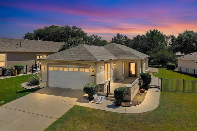 Virtual tour of 520 Mill Pond PATH