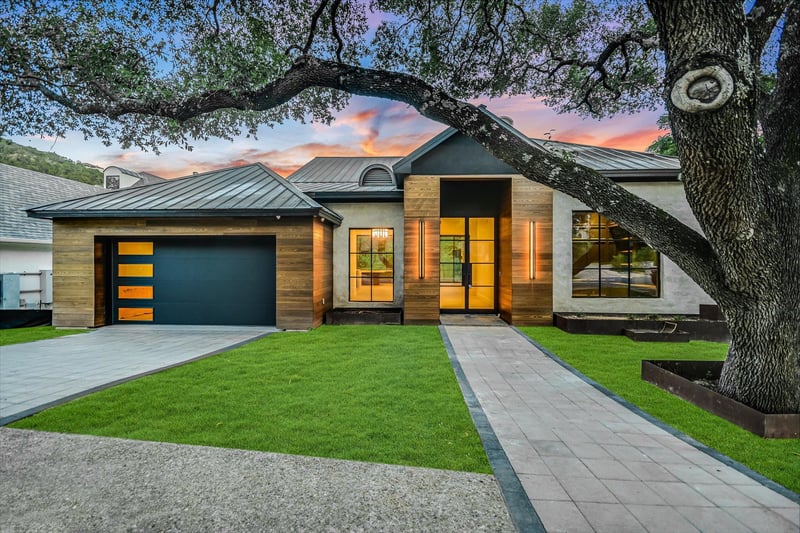 Virtual tour of 5217 S Scout Island CIR