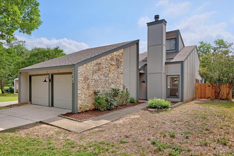 Virtual tour of 5225 Langwood Dr