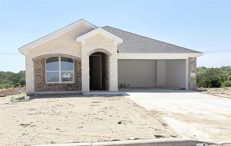 Virtual tour of 5242 Lassen LN