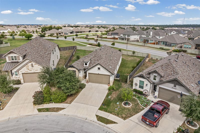 Virtual tour of 528 Calmo Ct