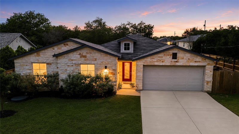 Virtual tour of 5302 Thunderbird St
