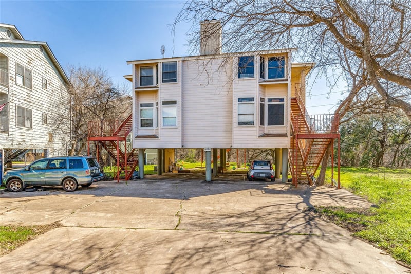 Virtual tour of 5303 Indio CV Unit #D