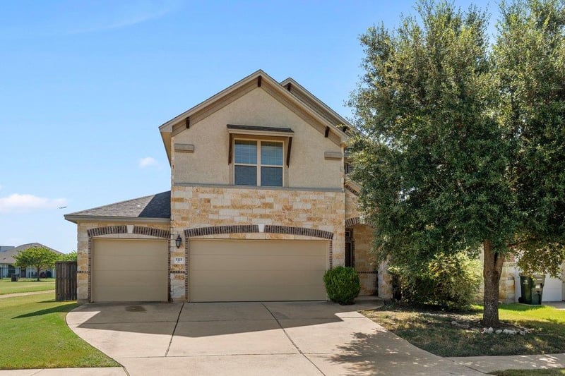 Virtual tour of 5325 Kara Dr