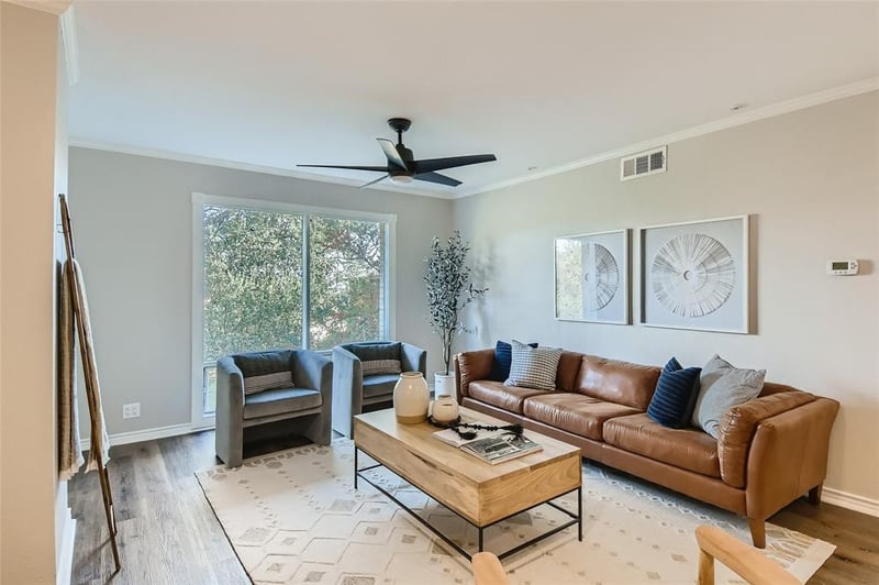 Virtual tour of 5326 Balcones DR Unit #C
