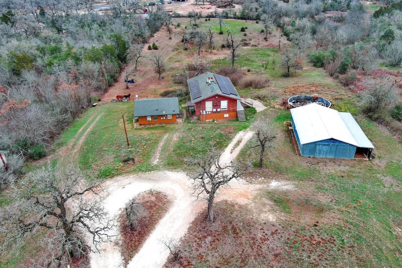 Virtual tour of 537 Leisure LN