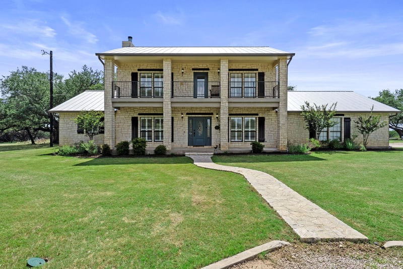 Virtual tour of 539 Oak Vista DR