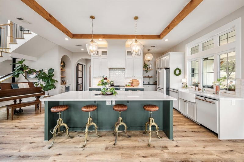 Virtual tour of 540 Casey LN