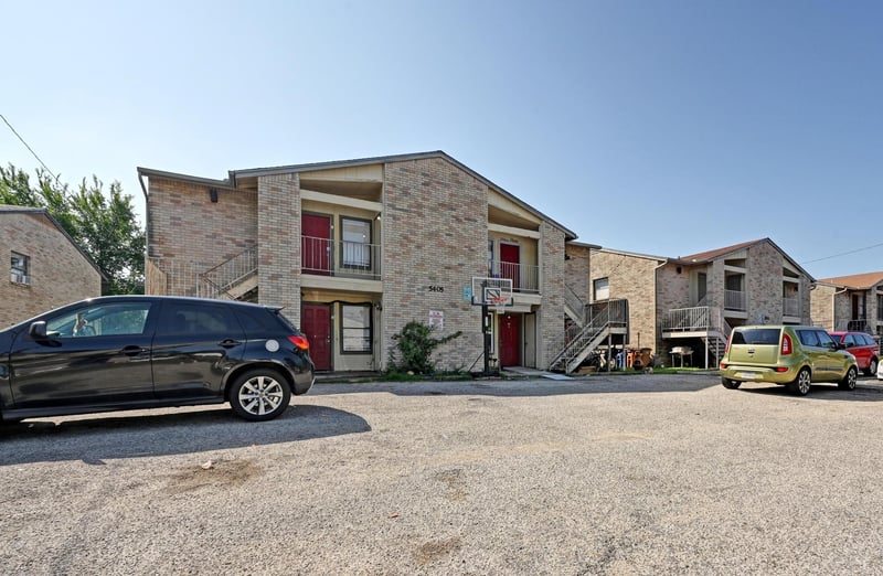 Virtual tour of 5405 Rose Hill Cir