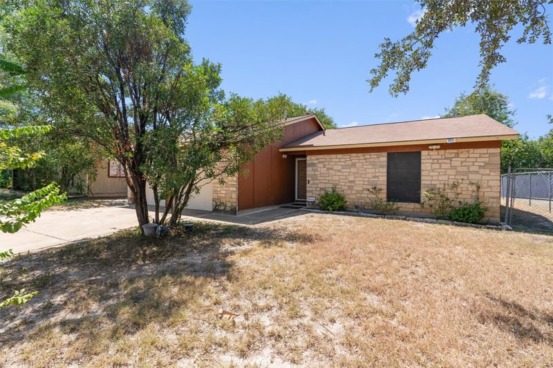 Virtual tour of 5408 King Henry DR