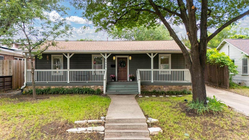 Virtual tour of 5409 Joe Sayers Ave