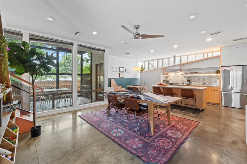 Virtual tour of 5409 Woodrow Ave Unit #C