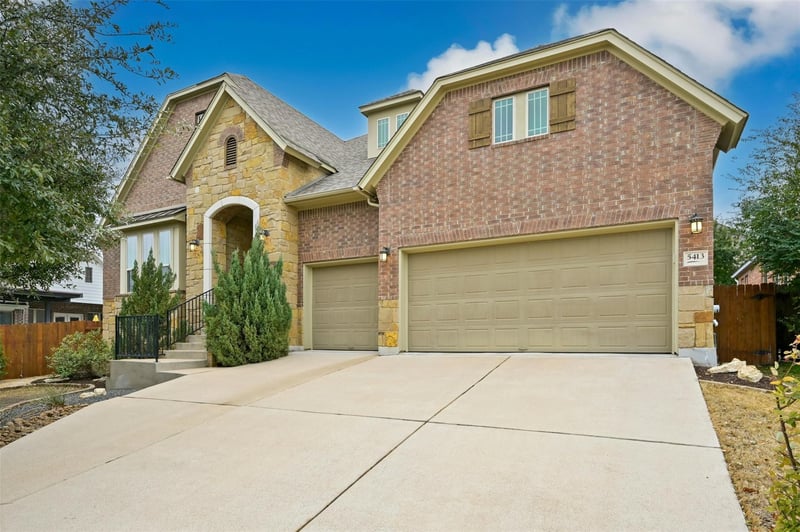 Virtual tour of 5413 Cherokee Draw RD