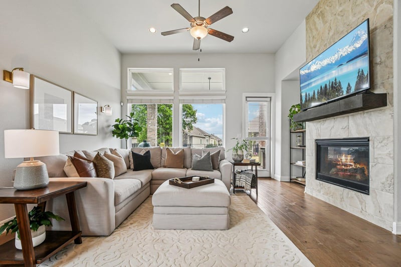 Virtual tour of 548 Faith DR