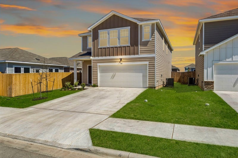 Virtual tour of 550 Thistle Ln