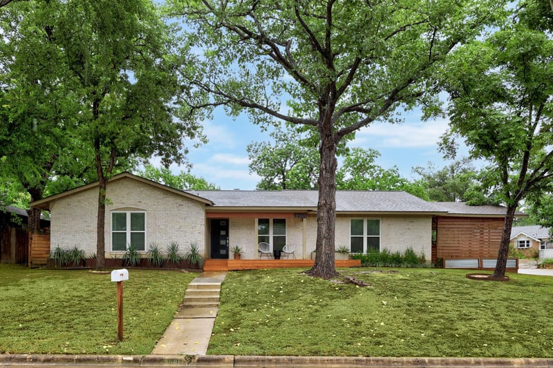 Virtual tour of 5501 Coventry LN