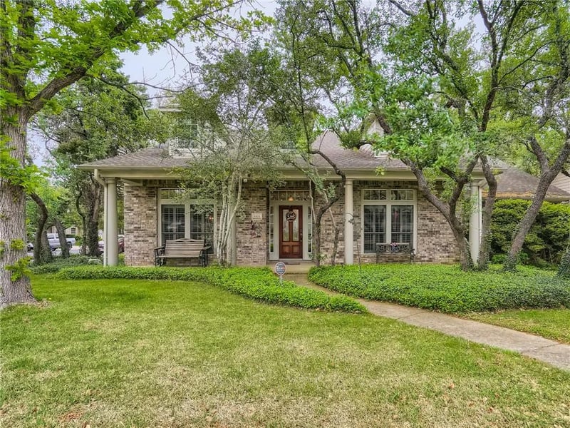Virtual tour of 5501 Hero DR
