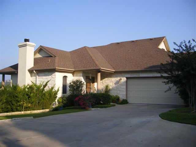 Virtual tour of 5503 Oakwood Cv Unit #A