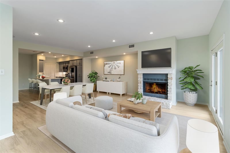 Virtual tour of 5512 Oakwood Cv Unit #161