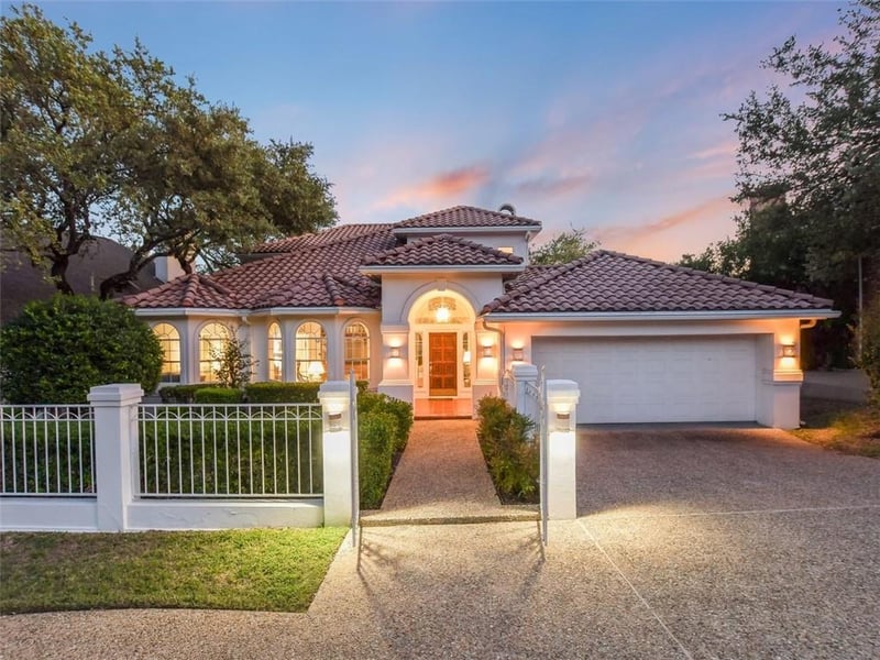 Virtual tour of 5513 Courtyard DR