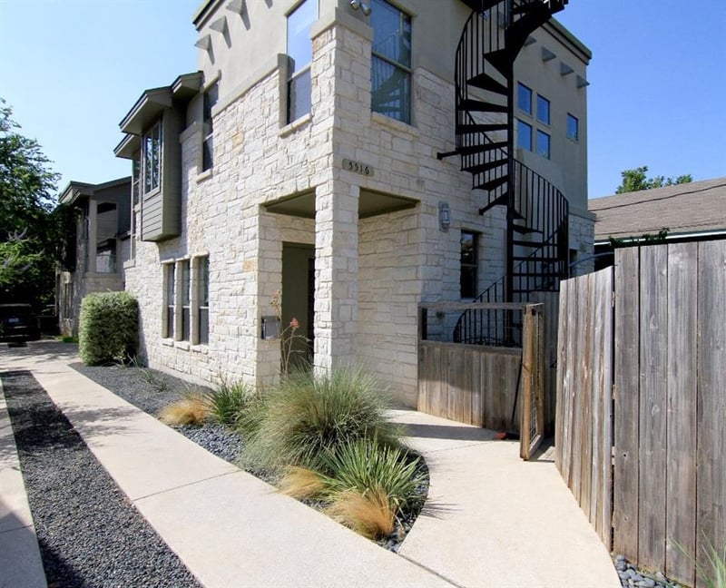 Virtual tour of 5516 Woodrow Ave Unit #A