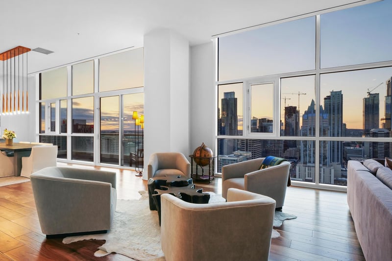 Virtual tour of 555 E 5th ST Unit #3022