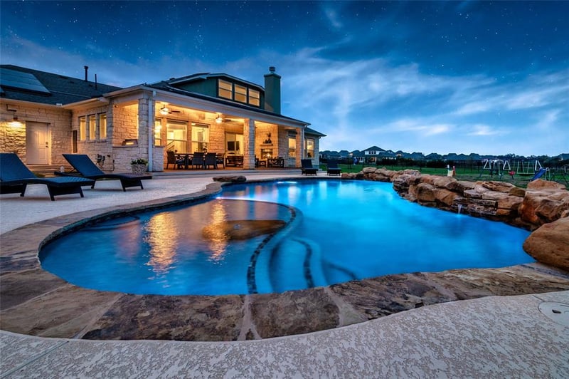 Virtual tour of 558 Call Dr