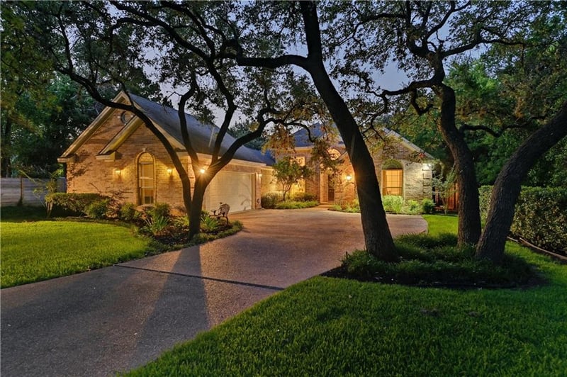 Virtual tour of 5600 N Scout Island Cir