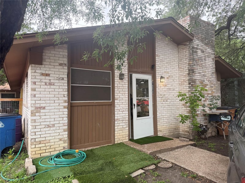 Virtual tour of 5600 Ponciana DR