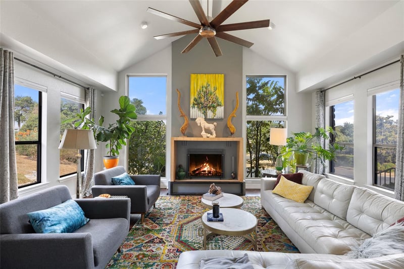 Virtual tour of 5601 Barker Ridge Dr