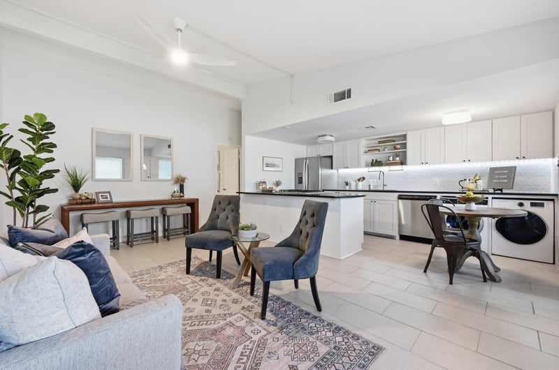 Virtual tour of 5601 Woodrow Ave Unit #3-113