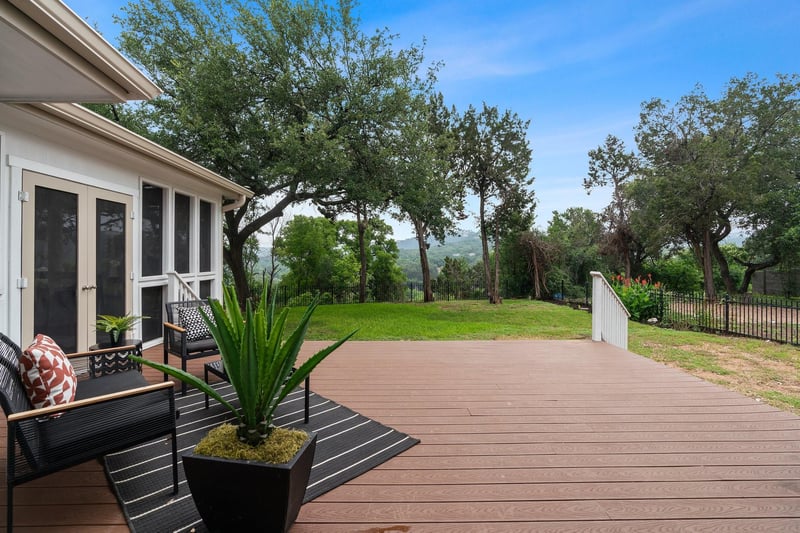 Virtual tour of 5604 N Scout Island CIR