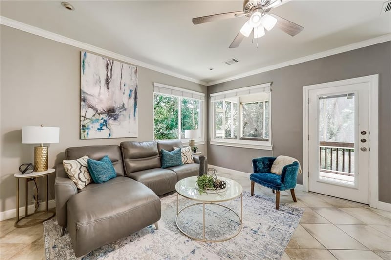 Virtual tour of 5605 Creek MDWS Unit #A