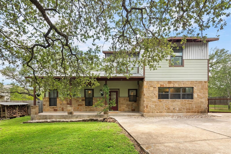 Virtual tour of 5605 McCarty Ln