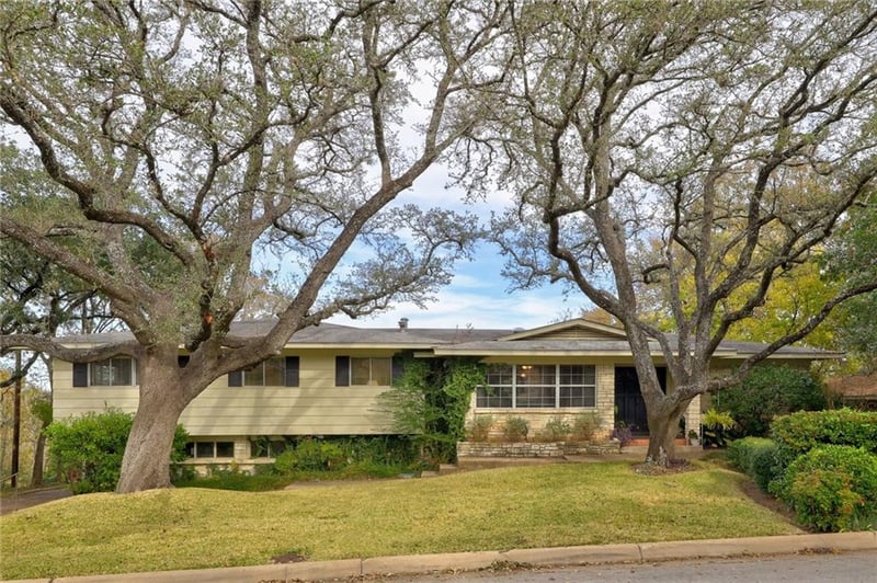 Virtual tour of 5605 Ridge Oak Dr