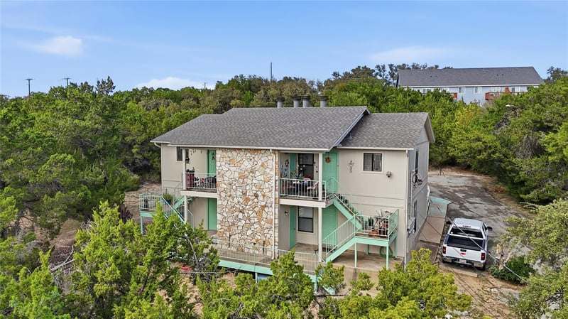 Virtual tour of 5608 Clubhouse Dr