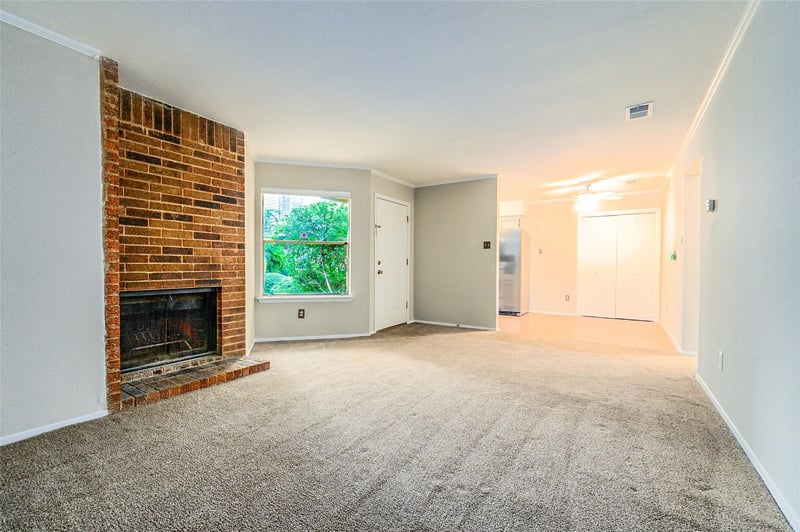 Virtual tour of 5608 Cougar Dr Unit #118